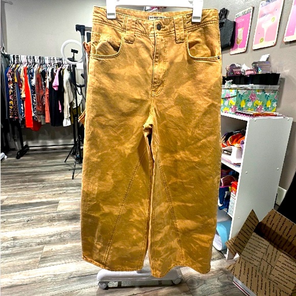 NWOT FREE PEOPLE MID RISE BARREL JEANS SIZE 27, one and only custom dyed pair - Picture 3 of 6